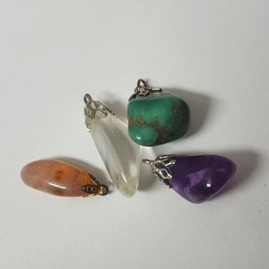 Four old vintage stone / semi precious gem / crystal charms with vintage box